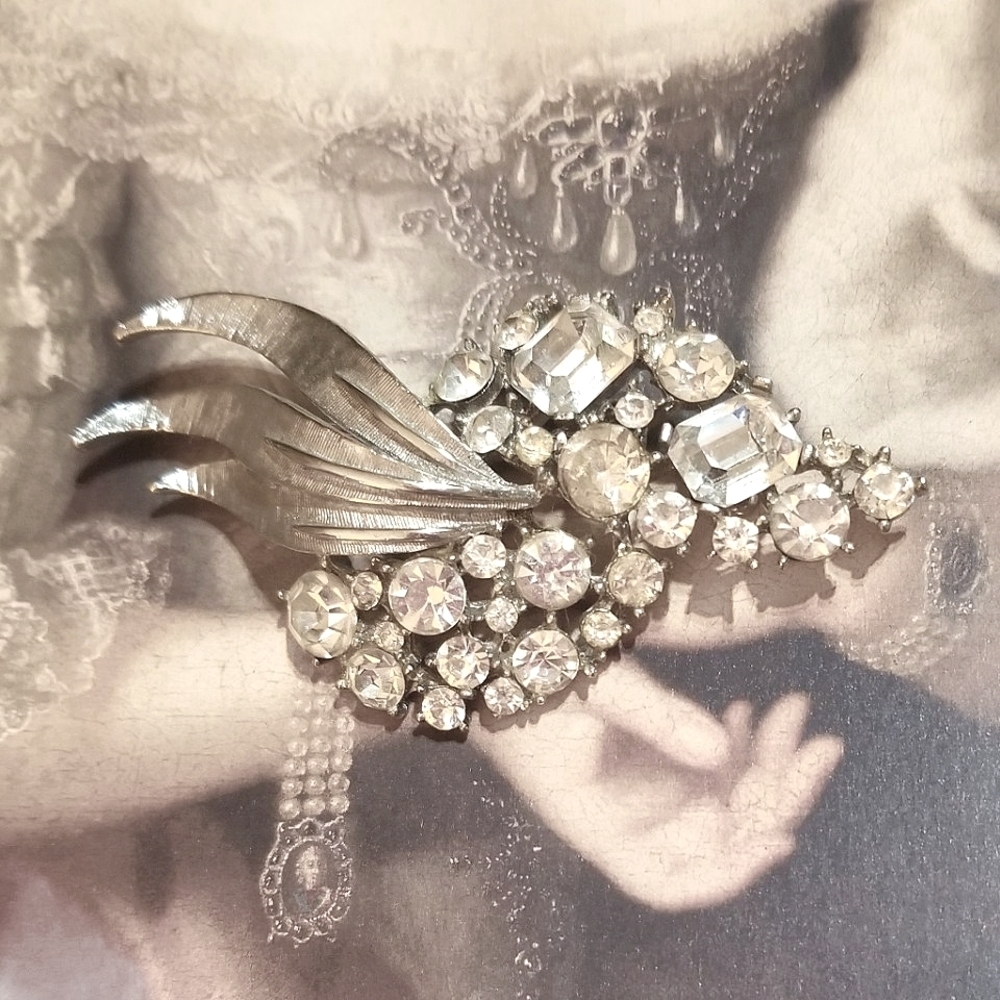 Vintage BSK Glamorous Diamante Rhinestone Brooch